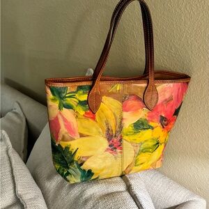 MAURIZIO TAIUTI Genuine Leather
Floral Watercolor Tote Bag
Made in Italy